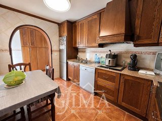 Casa adosada en venta en Tomelloso