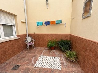 Casa adosada en venta en Tomelloso