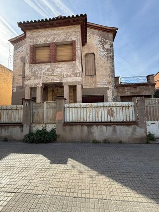 Chalet en venta en Can Nadal - Falguera en Sant Feliu de Llobregat