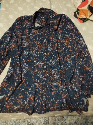 TALLAS GRANDES.El lote 40€  Dan hasta una 50/54
