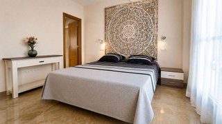 Piso en venta en El Padrón - El Velerín - Voladilla en Estepona