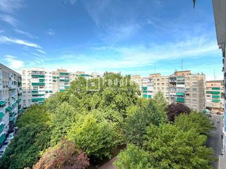 Piso en venta en Reyes Católicos en Alcalá de Henares