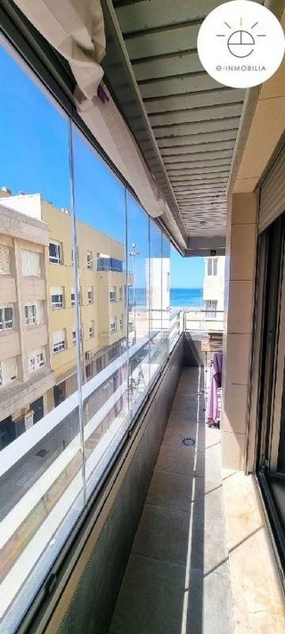 Piso en venta en Playa Stª Mª del Mar - Playa Victoria en Cádiz