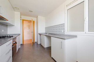 Piso en venta en Poniente-Norte - Miralbaida - Parque Azahara en Córdoba