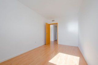 Piso en venta en Poniente-Norte - Miralbaida - Parque Azahara en Córdoba
