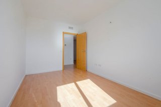 Piso en venta en Poniente-Norte - Miralbaida - Parque Azahara en Córdoba