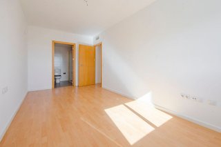 Piso en venta en Poniente-Norte - Miralbaida - Parque Azahara en Córdoba