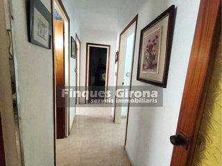 Piso en venta en Santa Eugènia en Girona
