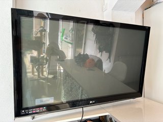 Televisor LG 50PS3000 Negro con soporte incluido