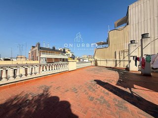 Piso en venta en Sant Antoni en Barcelona