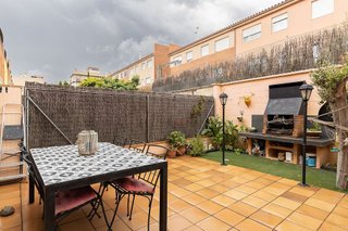 Casa adosada en venta en Bufalà en Badalona