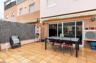 Casa adosada en venta en Bufalà en Badalona