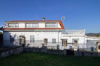 Casa en venta en Neda