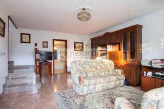 Casa en venta en Neda