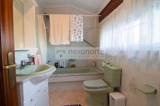 Casa en venta en Neda
