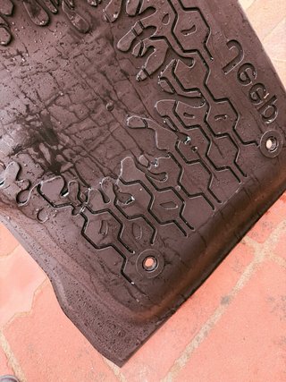 Juego Alfombras Goma Jeep Renegade Original MOPAR