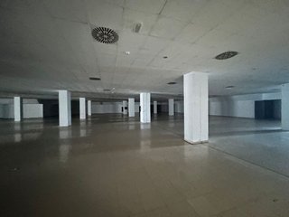 Local comercial en alquiler en Arco Norte - Avda. España en Dos Hermanas