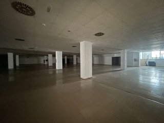 Local comercial en alquiler en Arco Norte - Avda. España en Dos Hermanas