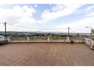 Chalet en venta en Guiera - Montflorit en Cerdanyola del Vallès