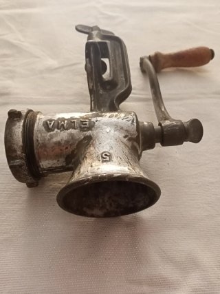 Picadora de carne Elma 5