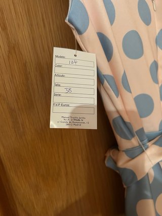 Vestido de lunares rosa y azul