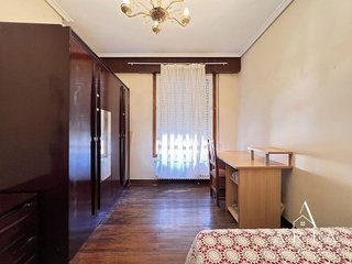 Piso en venta en San Pedro de Deusto-La Ribera en Bilbao
