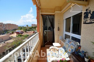 Piso en venta en Tómbola en Alicante