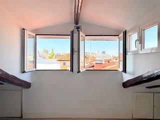 Piso en venta en Cortes - Huertas en Madrid