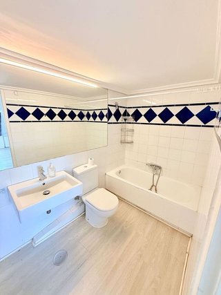 Piso en venta en Cortes - Huertas en Madrid