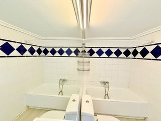 Piso en venta en Cortes - Huertas en Madrid