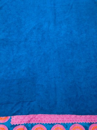 Telo mare grande blu con fiori arancioni