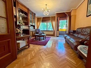Piso en venta en Pº Zorrilla - Cuatro de Marzo en Valladolid