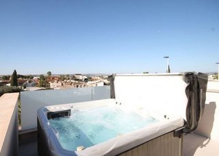 Chalet en venta en La Siesta - El Salado - Torreta en Torrevieja