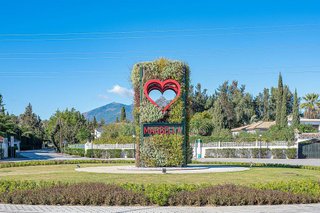 Casa adosada en venta en La Dama de Noche-La Alzambra en Marbella
