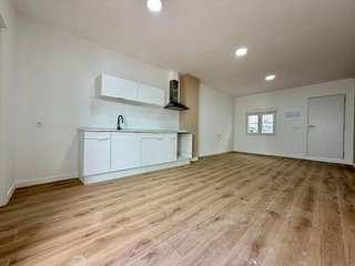 Chalet en venta en Avda. de Abril. - 9 de octubre en Sagunto