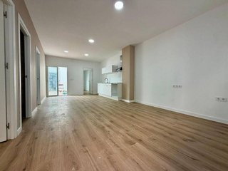 Chalet en venta en Avda. de Abril. - 9 de octubre en Sagunto