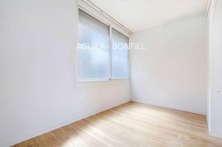 Ático en venta en Sant Antoni en Barcelona