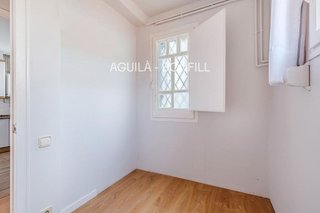 Ático en venta en Sant Antoni en Barcelona