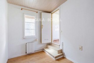 Ático en venta en Sant Antoni en Barcelona