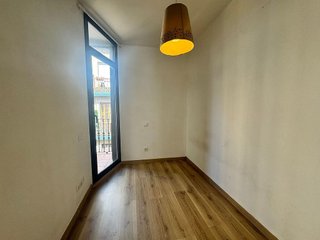 Piso en venta en Sants en Barcelona