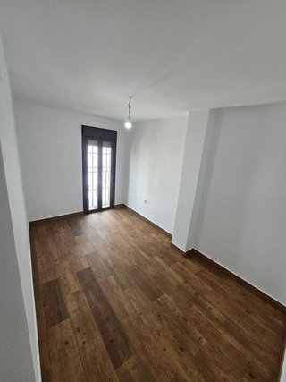 Casa adosada en venta en Brenes