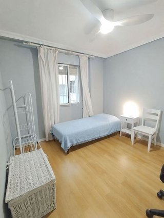 Piso en alquiler en El Juncal - Av. de la Paz en Sevilla