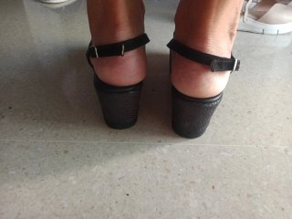 Sandalias negras plataforma con pedrería