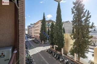 Piso en venta en Pajaritos - Plaza de Toros en Granada