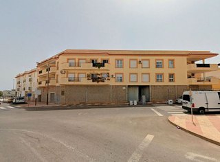 Piso en venta en Carretera Mojonera – Cortijos de Marín en Roquetas de Mar