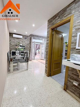 Piso en venta en Parque Alcosa - Jardines del Edén en Sevilla