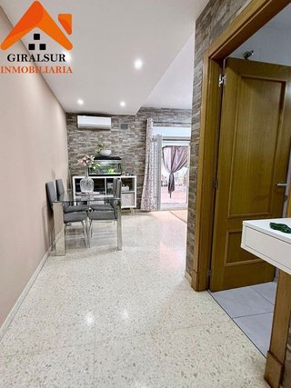 Piso en venta en Parque Alcosa - Jardines del Edén en Sevilla