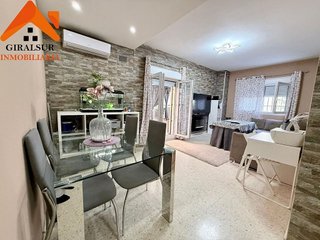 Piso en venta en Parque Alcosa - Jardines del Edén en Sevilla