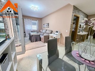 Piso en venta en Parque Alcosa - Jardines del Edén en Sevilla