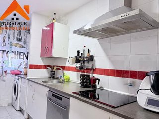 Piso en venta en Parque Alcosa - Jardines del Edén en Sevilla